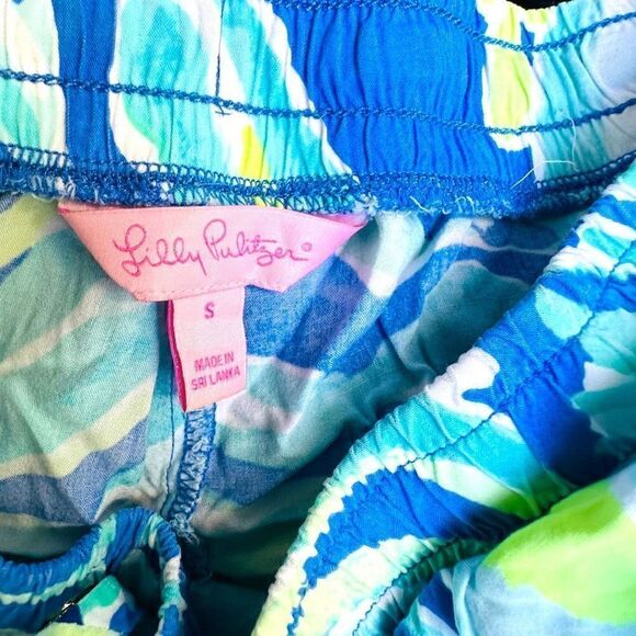 LILLY PULITZER Bright Blue Green White Colorful Ocean Pull On Drawstring Shorts - Picture 3 of 5